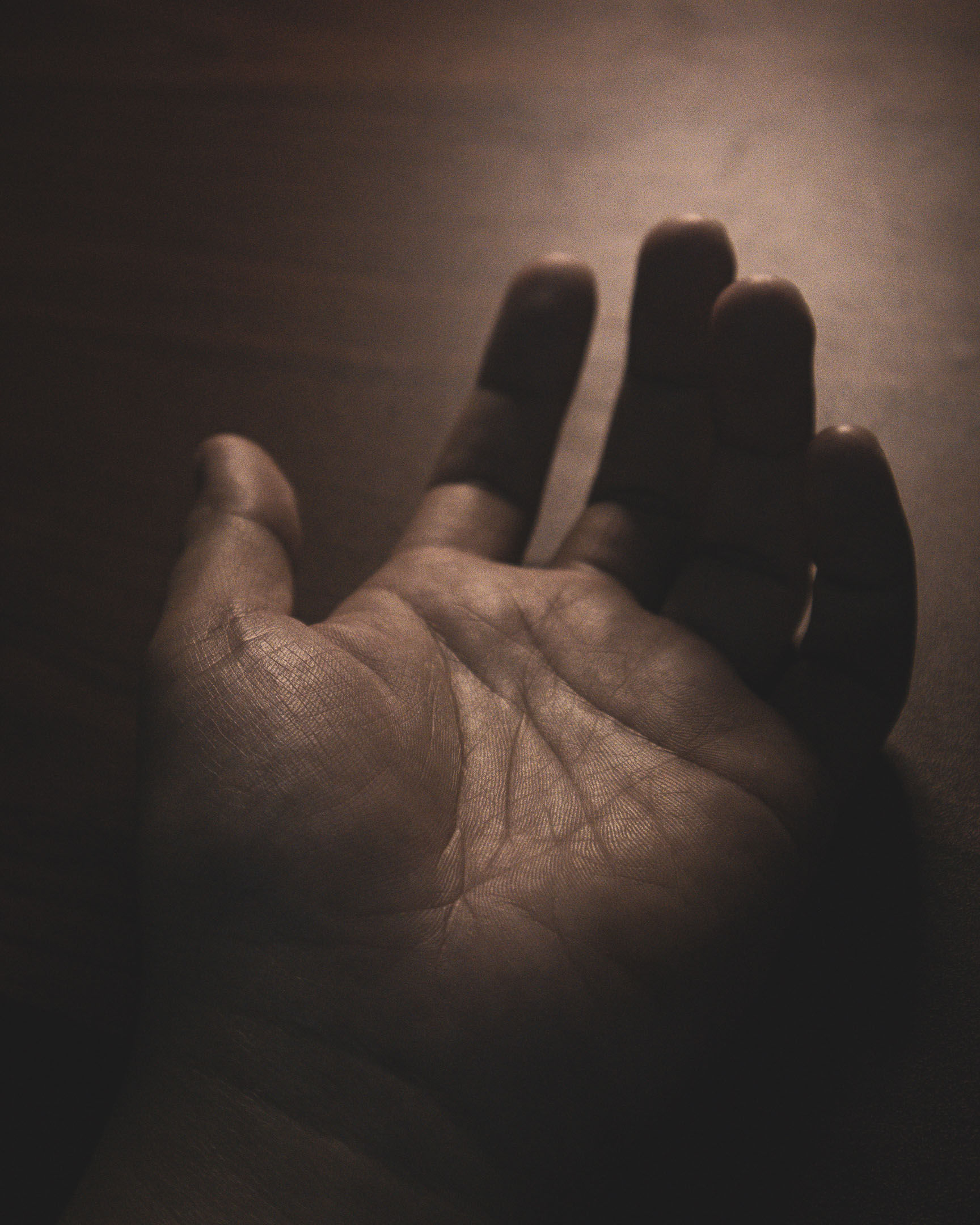 A photo of my left hand taken during Louise Far's Mindful March workshop in 2023, using the Canon EOS M50 Mark II. My left hand