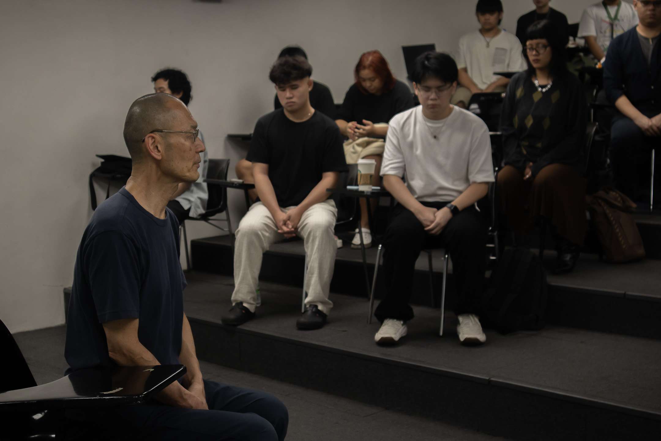 Miki Nakura facilitating seiza at DLSU-CSB